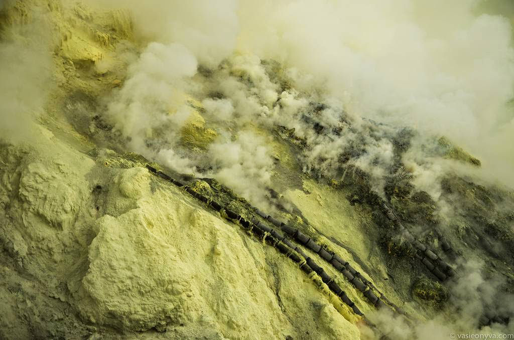 Ijen: A mina de enxofre vulcnica de Java Oriental, na Indonsia 08