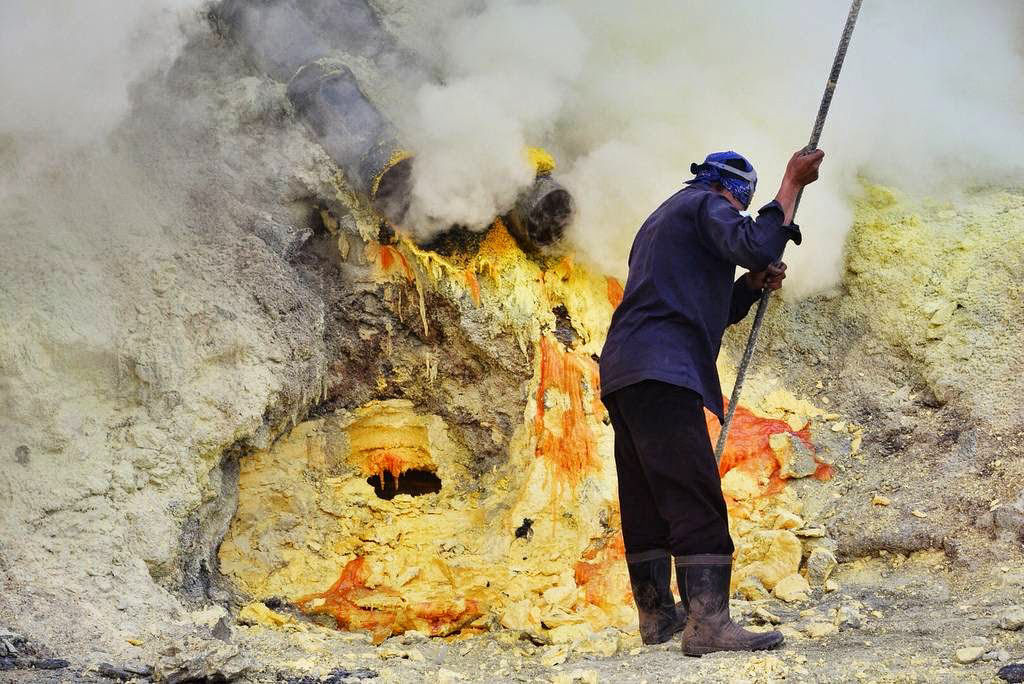 Ijen: A mina de enxofre vulcnica de Java Oriental, na Indonsia 11