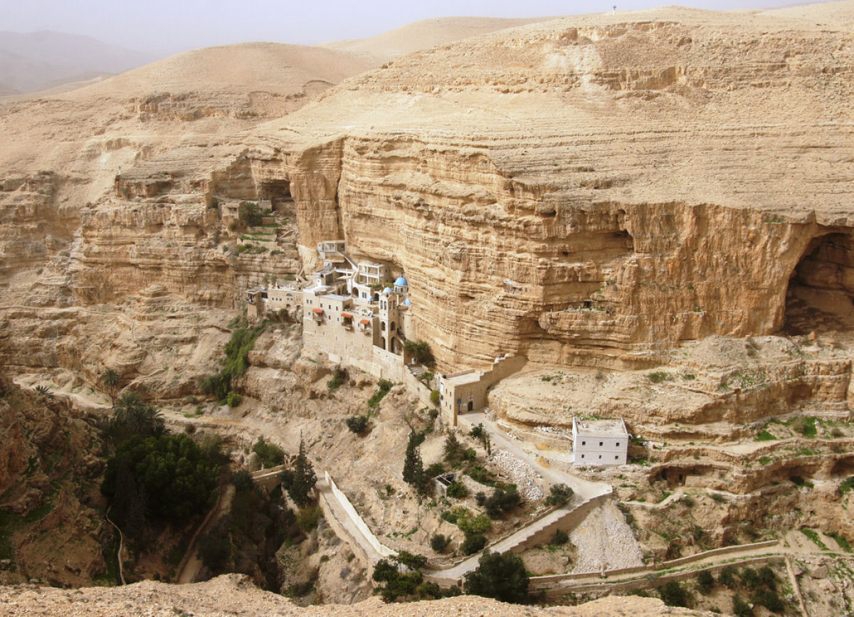 O mosteiro de So Jorge de Coziba em Wadi Qelt 02