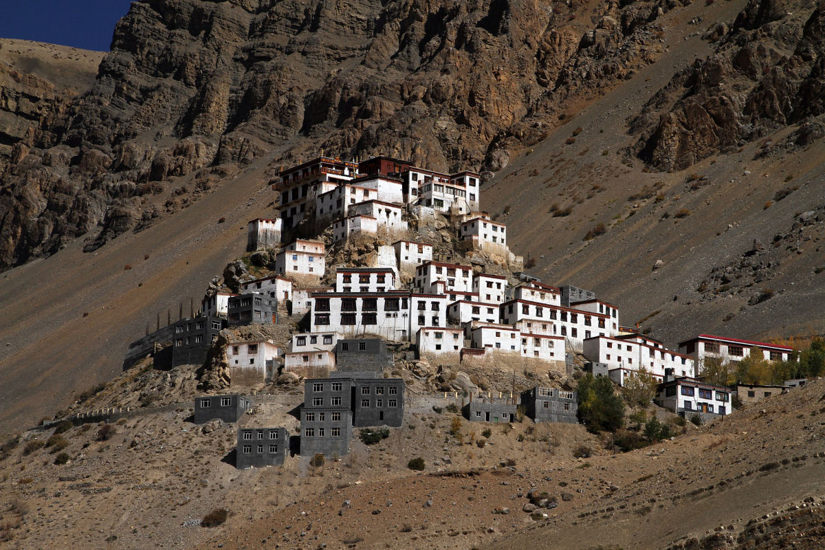 O Mosteiro Key  um labirinto de residncias monsticas resultado de sculos de ataques mongis
