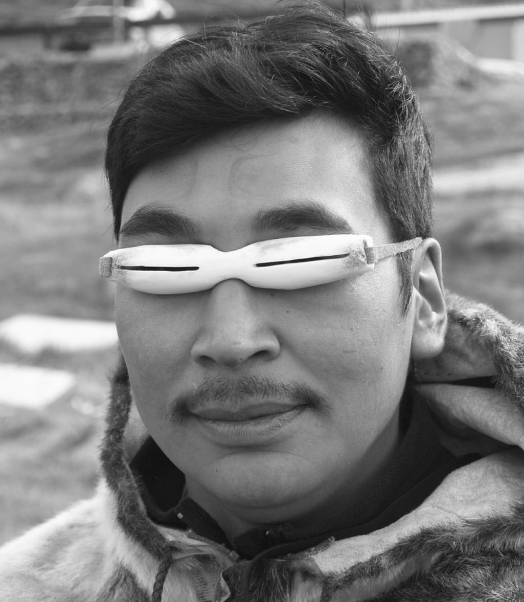 Partial Optimistic Pebble Estes estranhos óculos foram inventados pelos ancestrais povos do Ártico  para evitar cegueira da neve - MDig