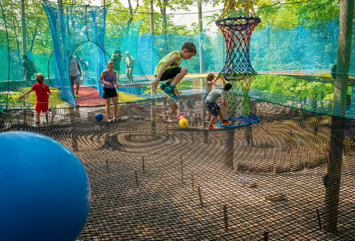 Parques Upl, os maiores parques com trampolins do Canad 05