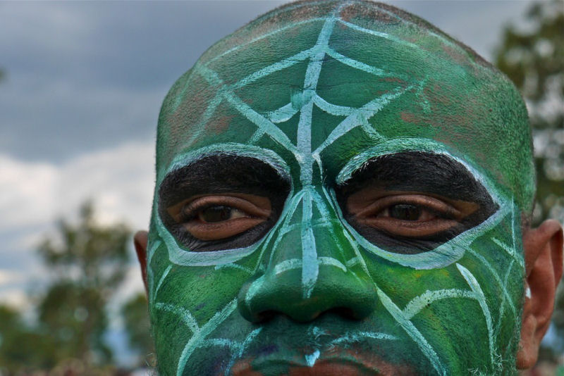 Pinturas faciais tribais em Papua-Nova Guin 08