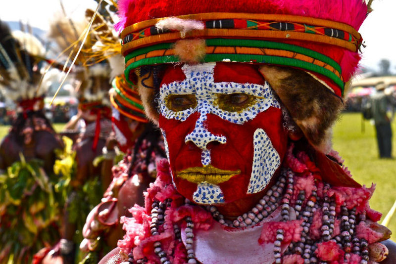 Pinturas faciais tribais em Papua-Nova Guin 28