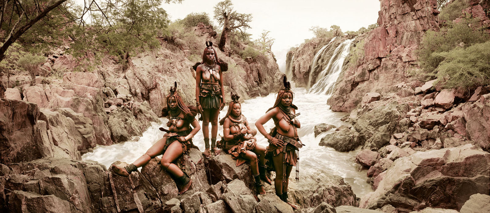A beleza da tribo Himba, os últimos povos nômades da África
