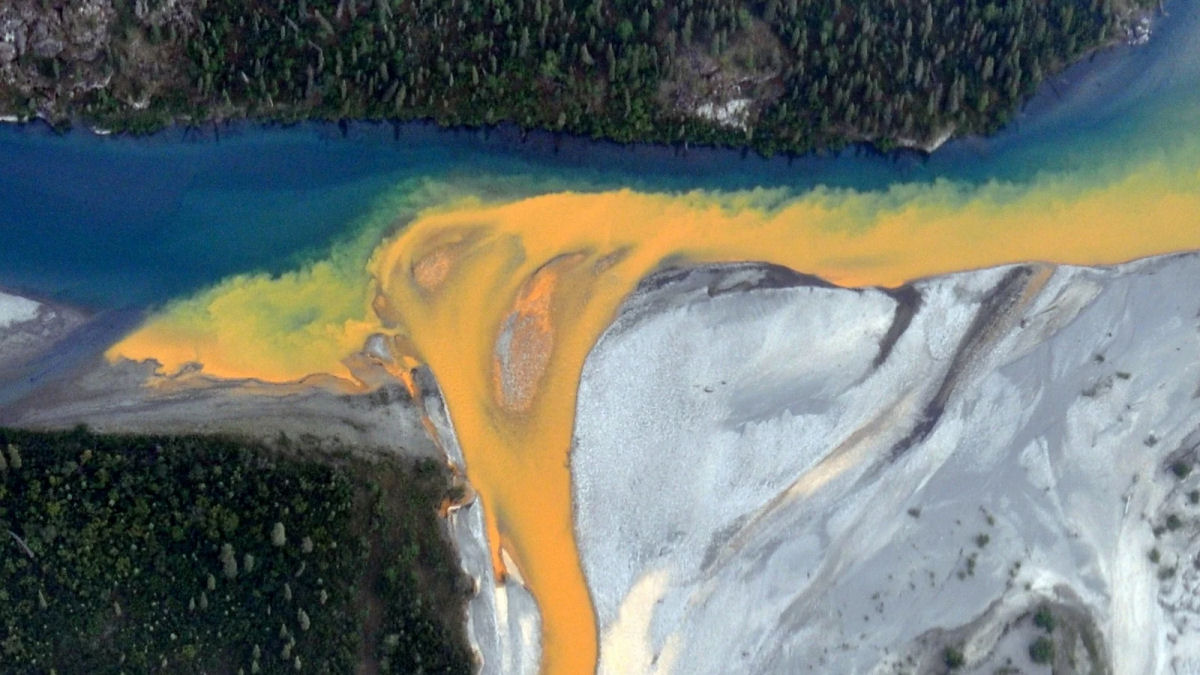 Os rios do Alasca esto ficando laranja e, sim, provavelmente  a mudana climtica