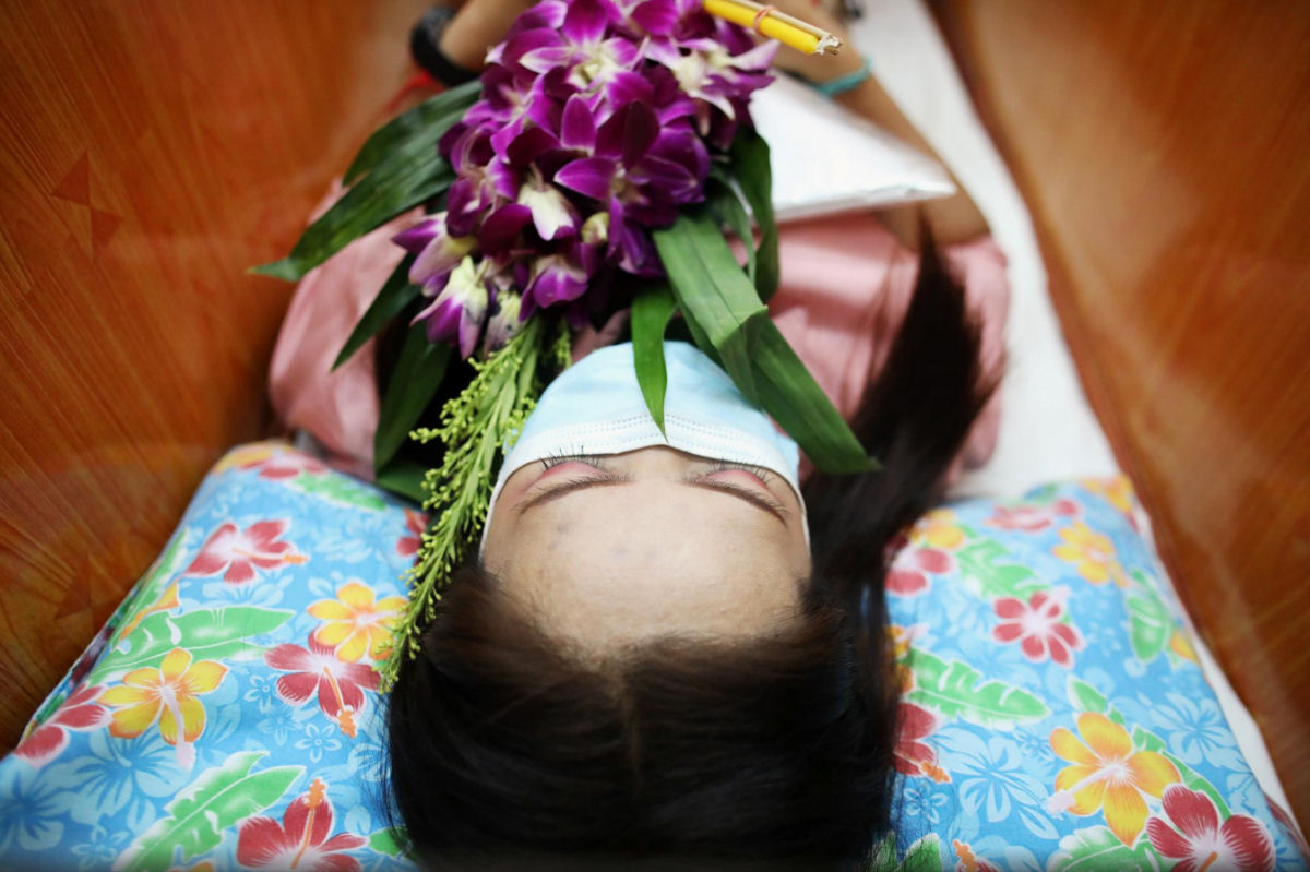 Tailândia organiza funerais de pessoas vivas para atrair boa sorte