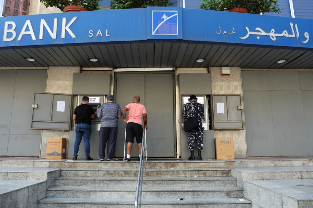 Os libaneses que roubam bancos para poder pegar o prprio dinheiro