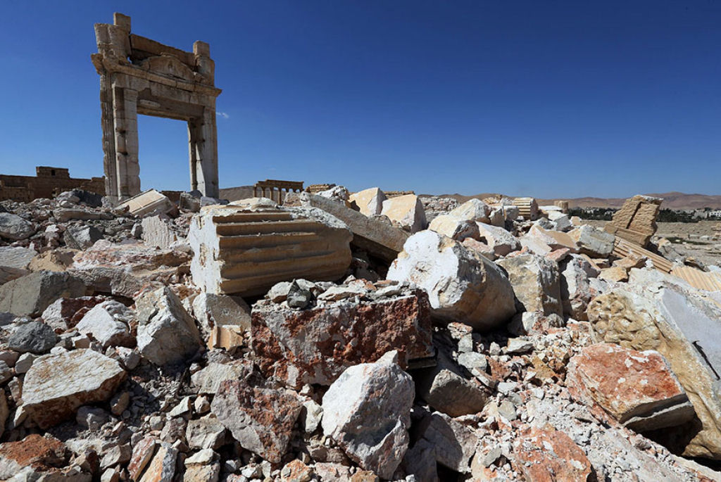 Antes e depois do Daesh: desoladoras fotos de monumentos histricos destrudos na Sria 06