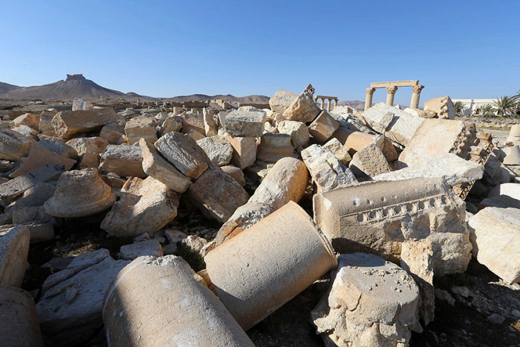 Antes e depois do Daesh: desoladoras fotos de monumentos histricos destrudos na Sria 07