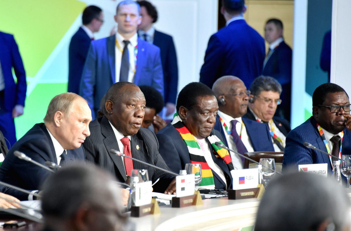 Como a Rússia lucra com a “Era dos golpes” na África?