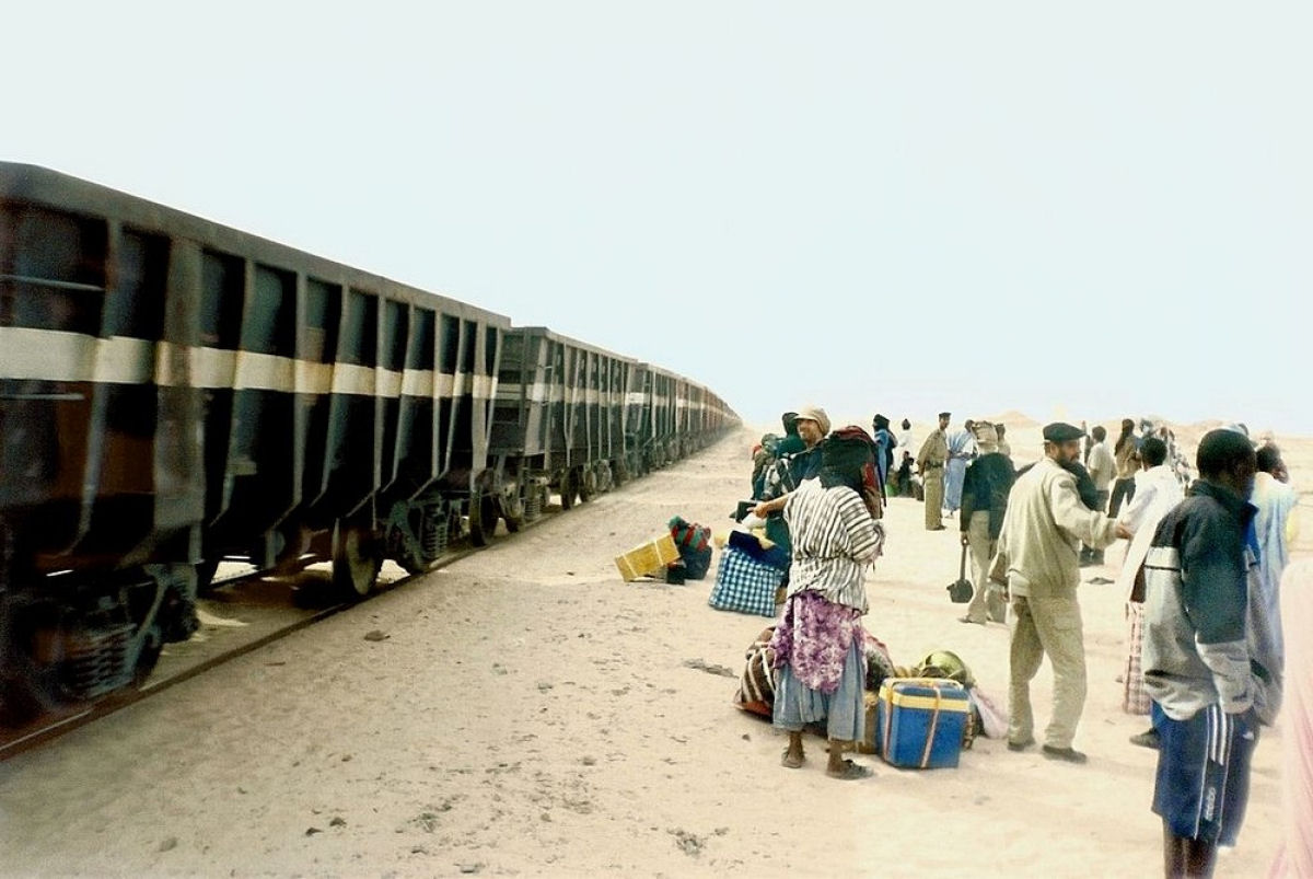 Serpente do Deserto: o trem de minrio de ferro da Mauritnia