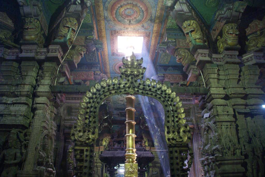 Templo de Meenakshi Amman - Um  deslumbrante santurio indiano saturado de esttuas 26