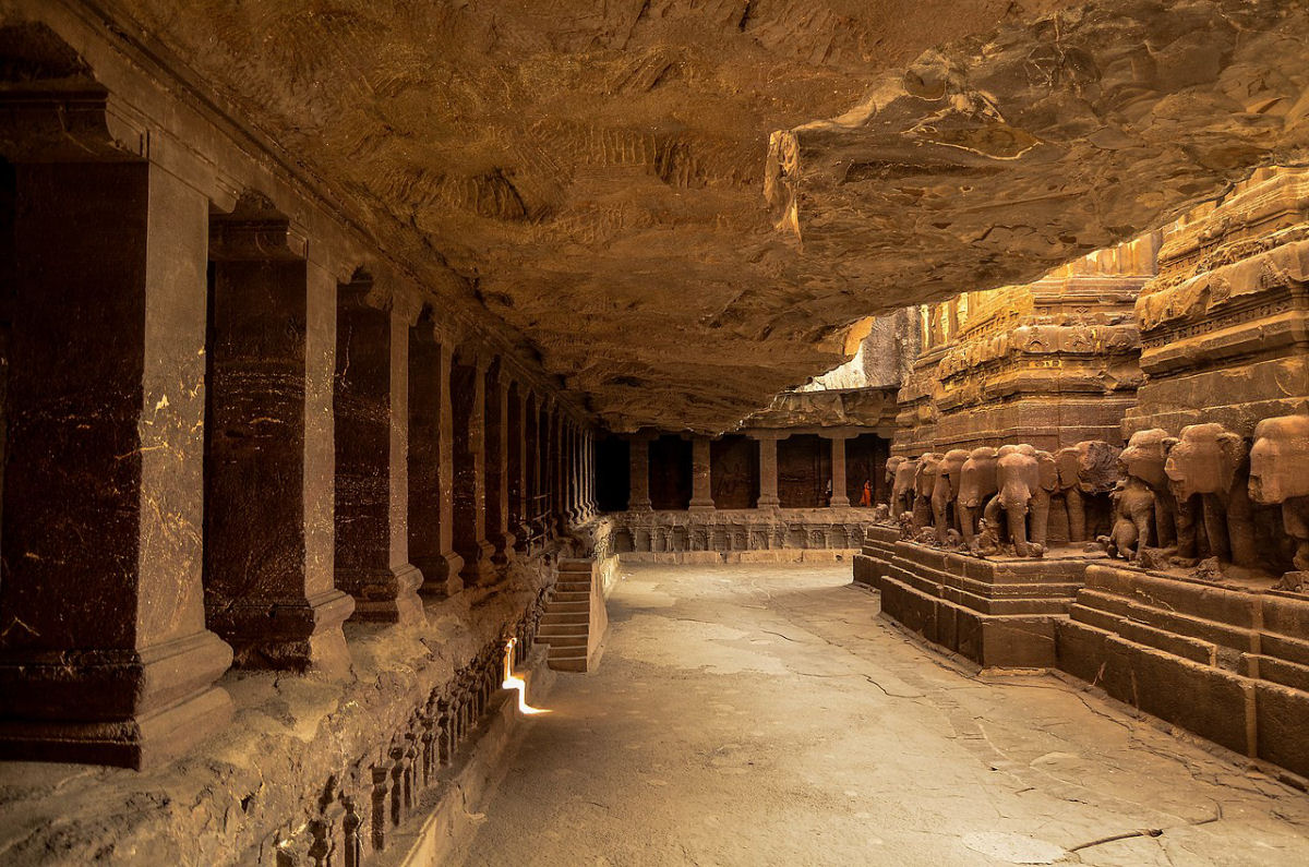 O fascinante Templo de Kailasa escavado nas Cavernas de Ellora, na ndia
