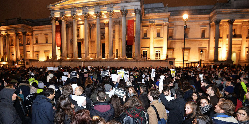Somos todos Charlie: Milhares de pessoas concentram-se em Paris contra o atentado a Charlie Hebdo 12