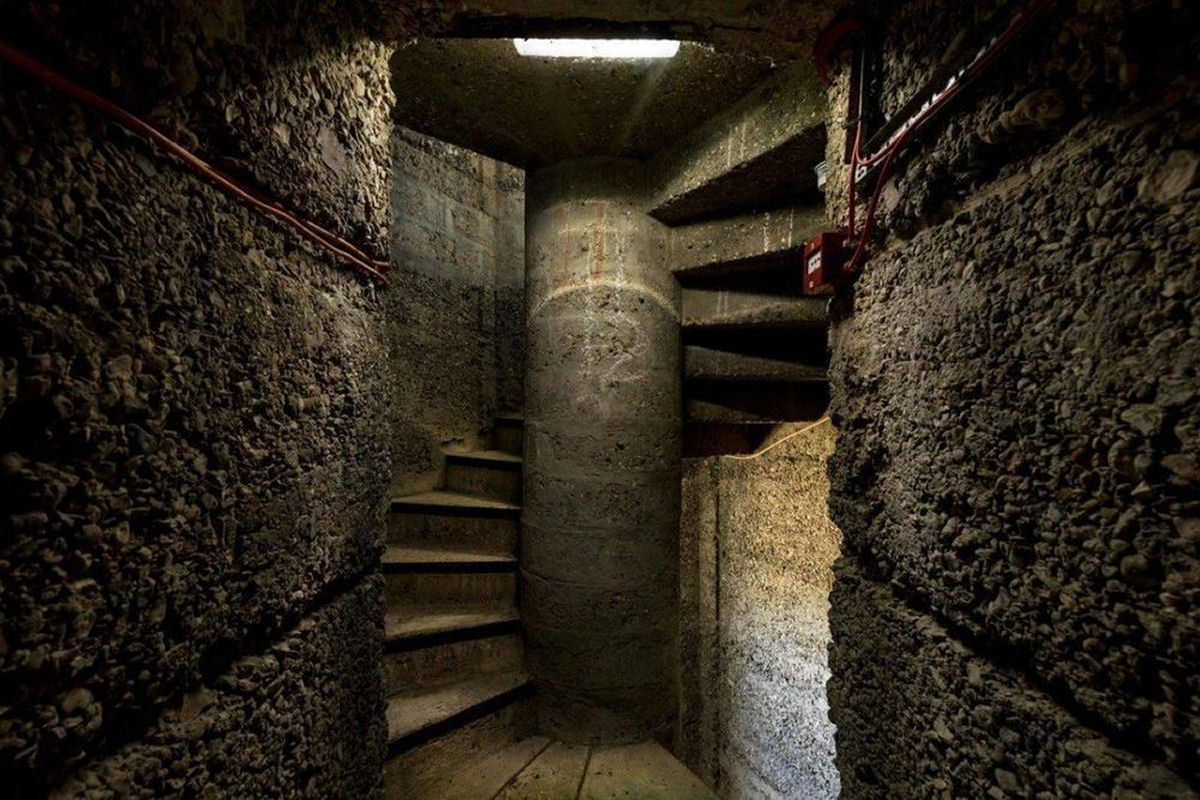 A Torre Sway  a mais alta torre autoportante do mundo com 14 andares