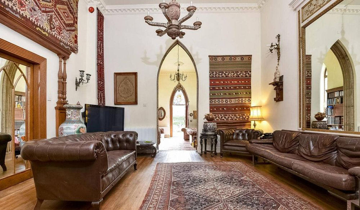 A Torre Sway  a mais alta torre autoportante do mundo com 14 andares