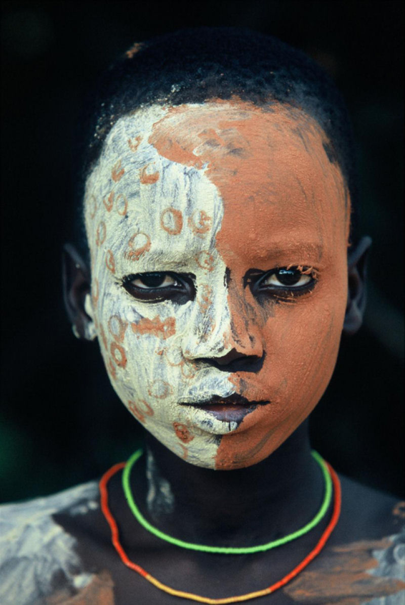 A beleza das Tribos Surma e Mursi, uma cultura em perigo, no sul de Etipia 27