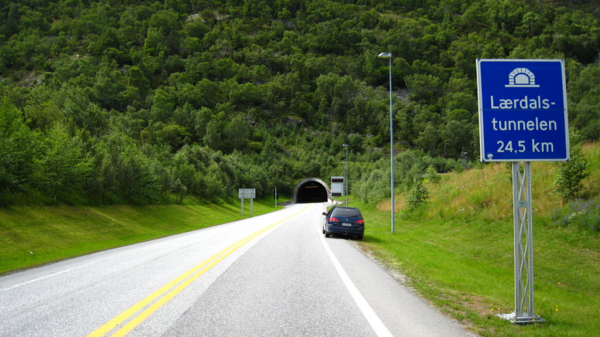 Lrdal Tunnel: o maior tnel rodovirio do mundo 02