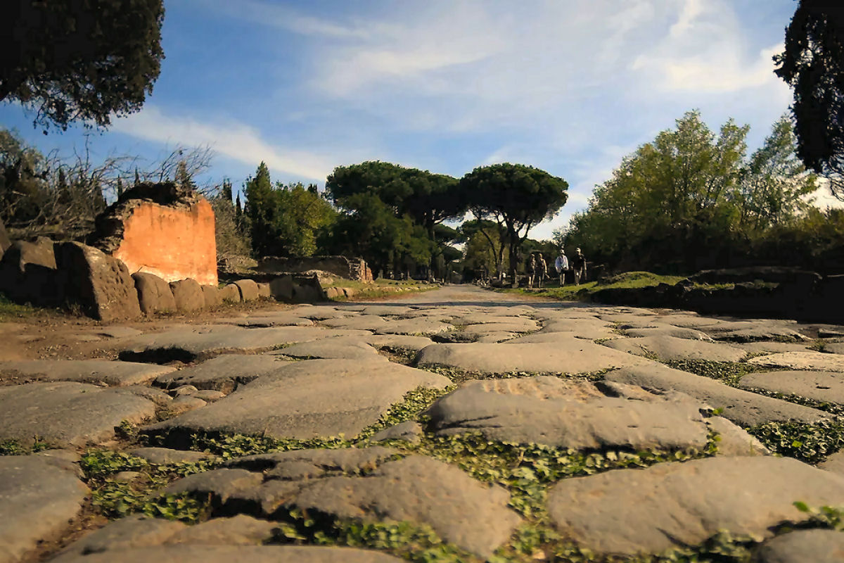 A Via pia da Roma Antiga  agora Patrimnio Mundial da UNESCO