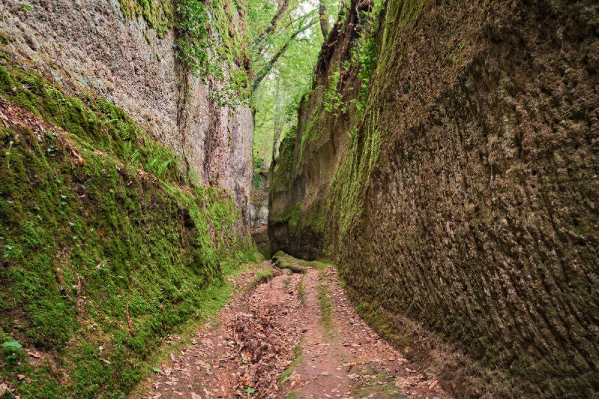 Via Cava: os caminhos escavados na Toscana por civilizaes pr-romanas