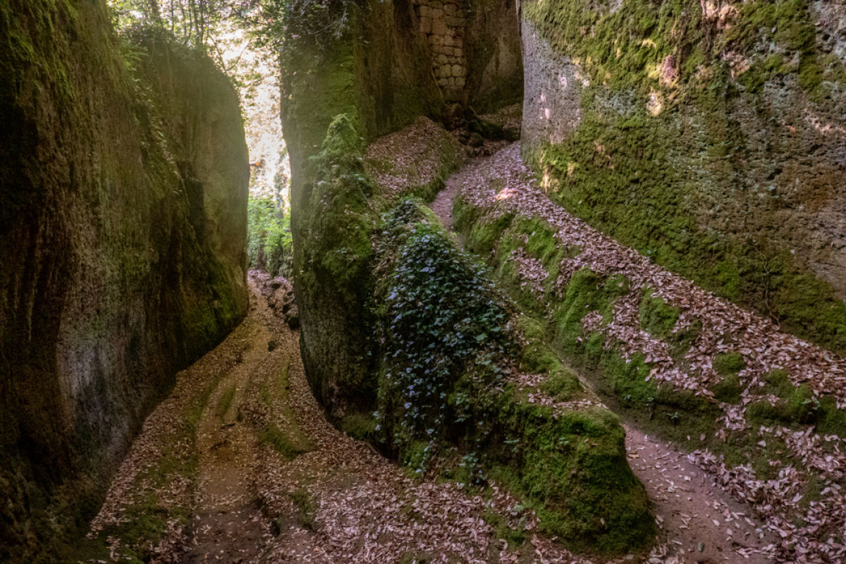 Via Cava: os caminhos escavados na Toscana por civilizaes pr-romanas