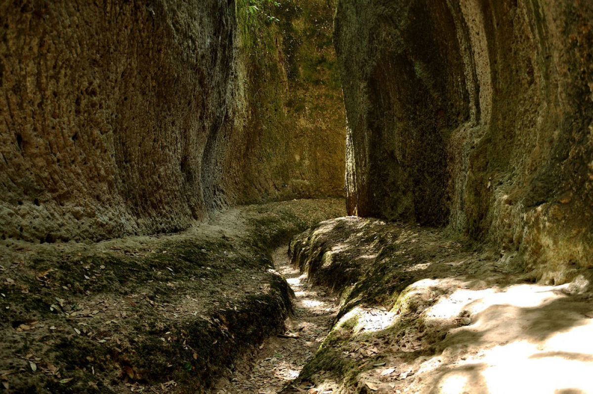 Via Cava: os caminhos escavados na Toscana por civilizaes pr-romanas