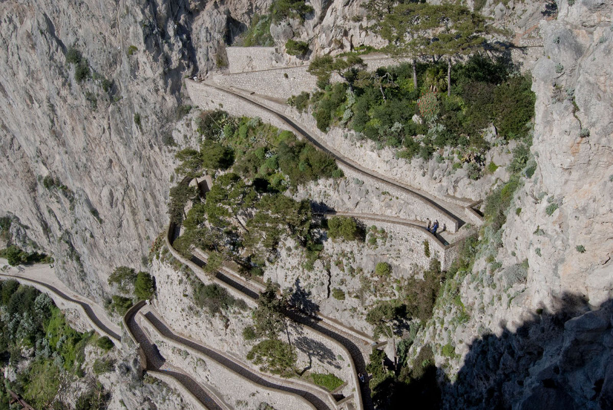 Via Krupp da Ilha de Capri, uma trilha em ziguezague que  uma obra de arte 09