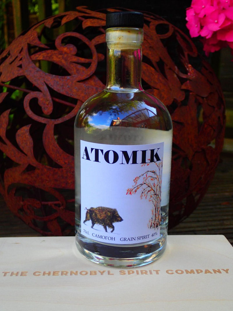 Vodca Atmica: destilada com ingredientes da zona de excluso de Chernobyl (O que pode dar errado?)