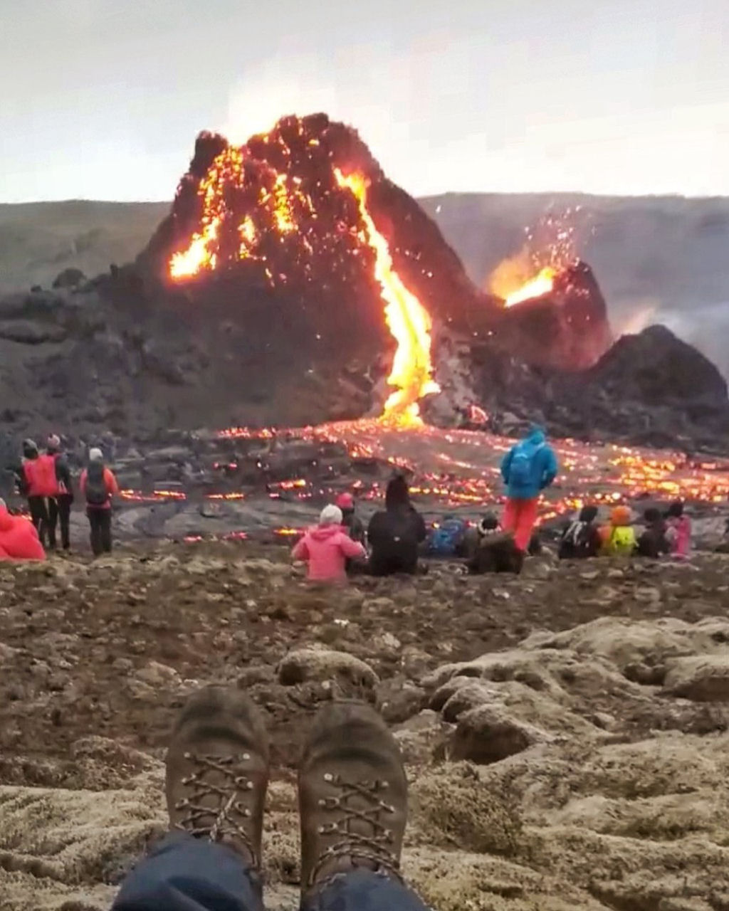 Novas imagens impressionantes do vulcão islandês que acordou depois de 6.000 anos