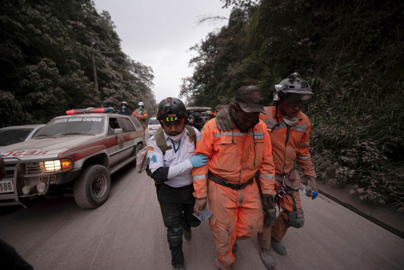 A violenta erupo do vulco de Fogo, na Guatemala, em imagens e vdeos 