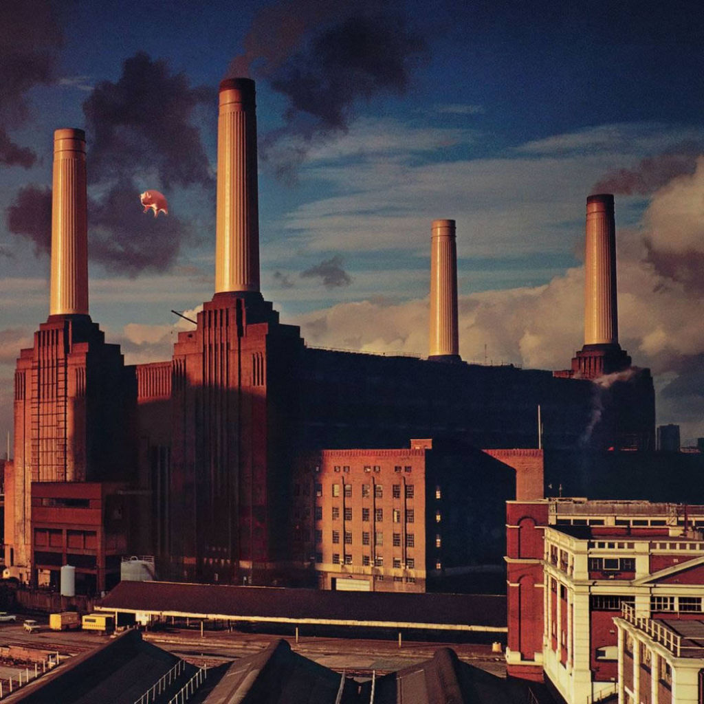 Impressionantes imagens mostram a usina de Battersea, em Londres, com fundo musical de 'Animals' do Pink Floyd