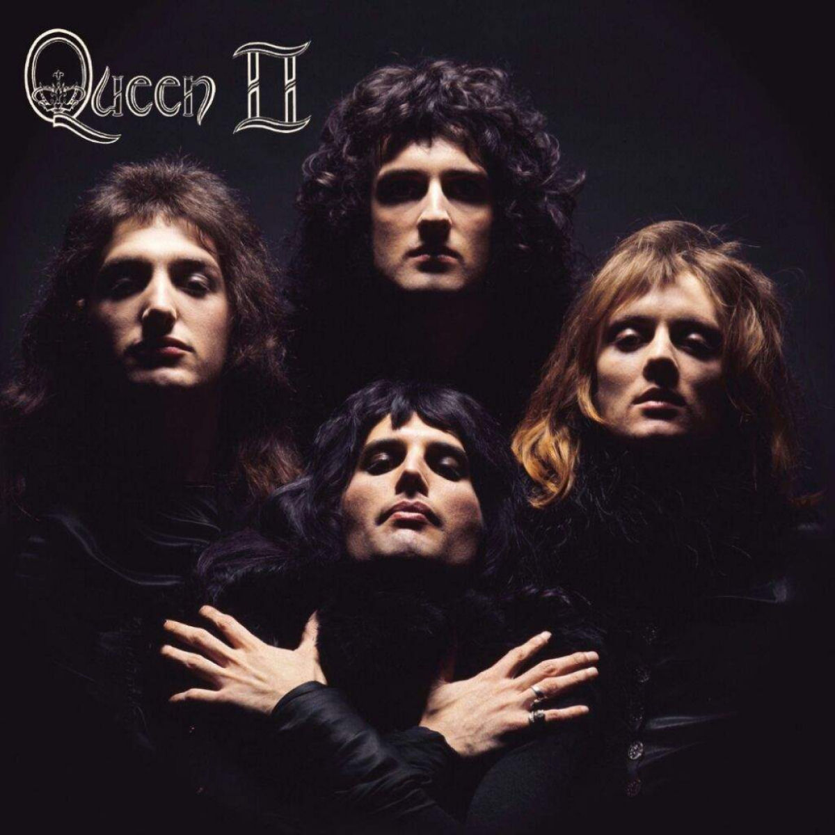 A história por trás da icônica capa do álbum 'Queen II' 01