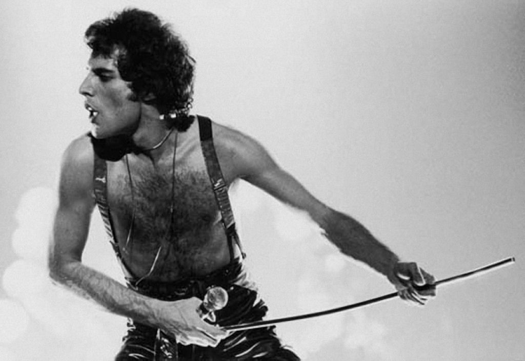 Hoje Freddie Mercury completaria 66 anos 02