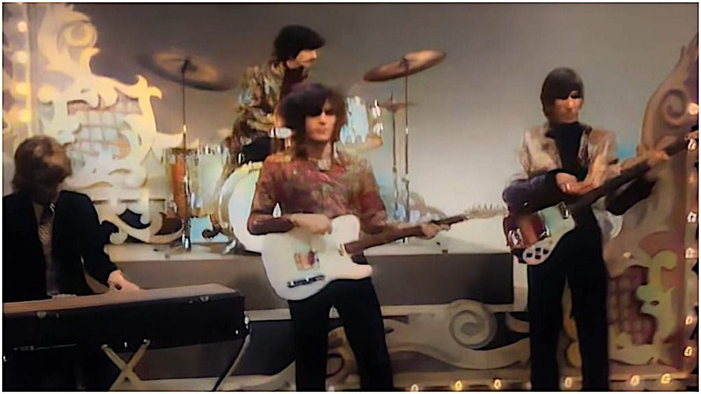 Vídeo recém-colorizado do Pink Floyd tocando 'Apples and Oranges' no American Bandstand em 1967