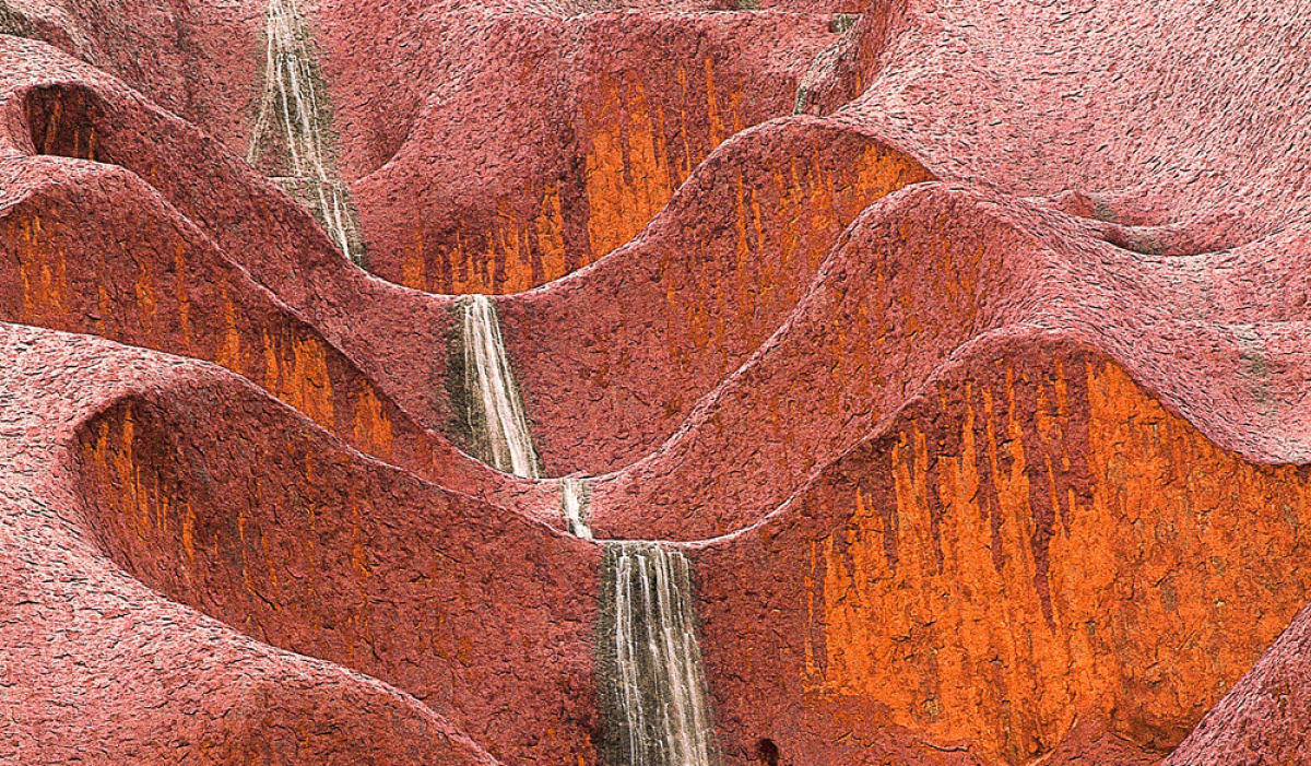 Maravilhas da Natureza - Cachoeiras em Uluru: uma visão de rara beleza 03
