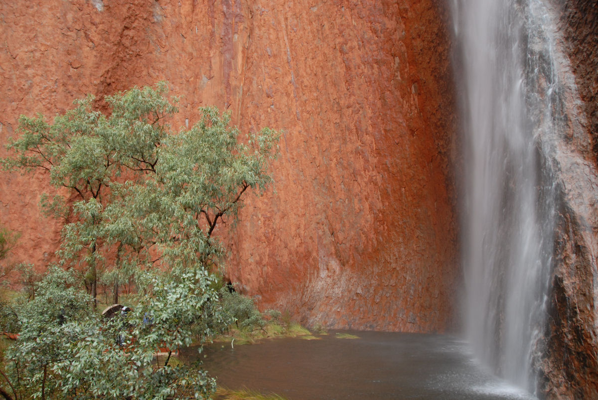Maravilhas da Natureza - Cachoeiras em Uluru: uma visão de rara beleza 10