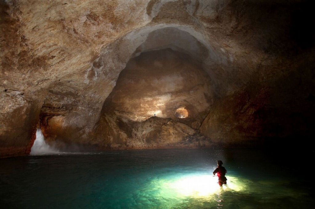 Krubera, a caverna mais profunda do mundo 18