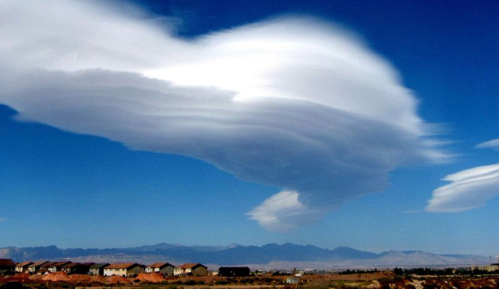 60 insanas formaes de nuvens por todo o mundo 37