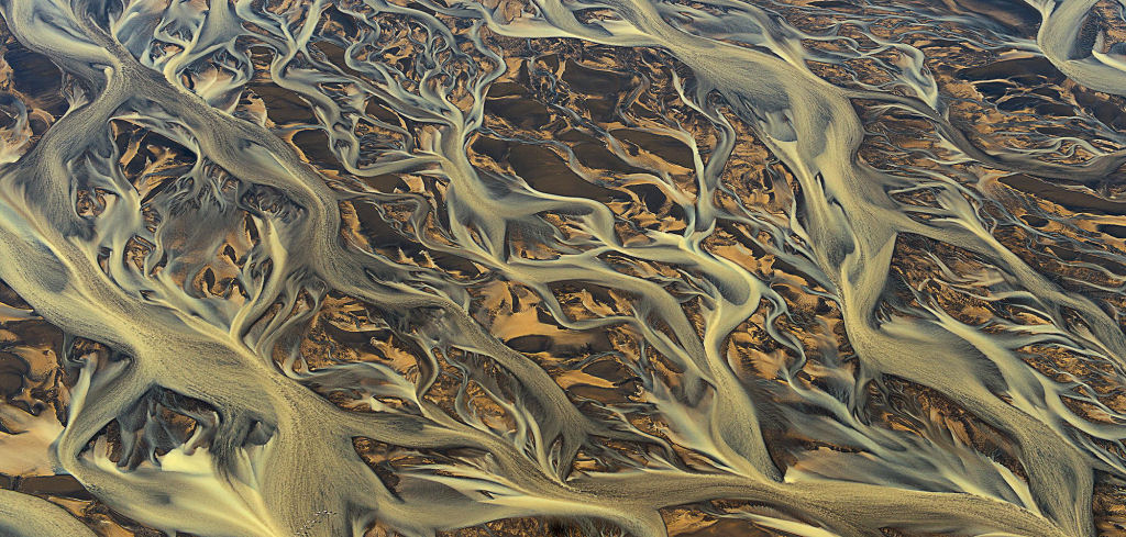 Fotos aéreas espetaculares de rios vulcânicos da Islândia 06
