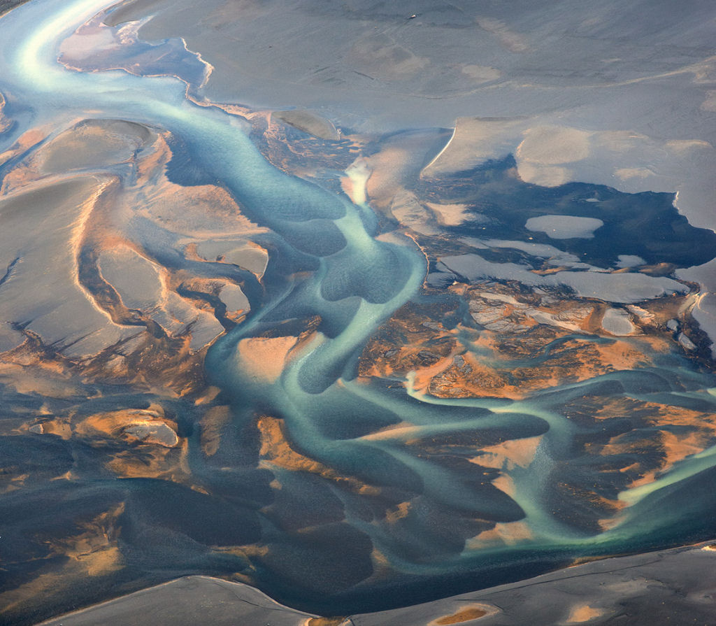 Fotos aéreas espetaculares de rios vulcânicos da Islândia 19