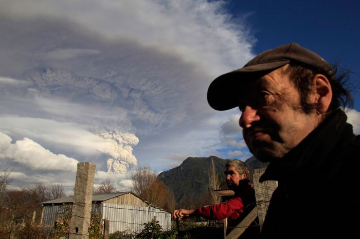 A erupo do vulco chileno: o Inferno na Terra 01