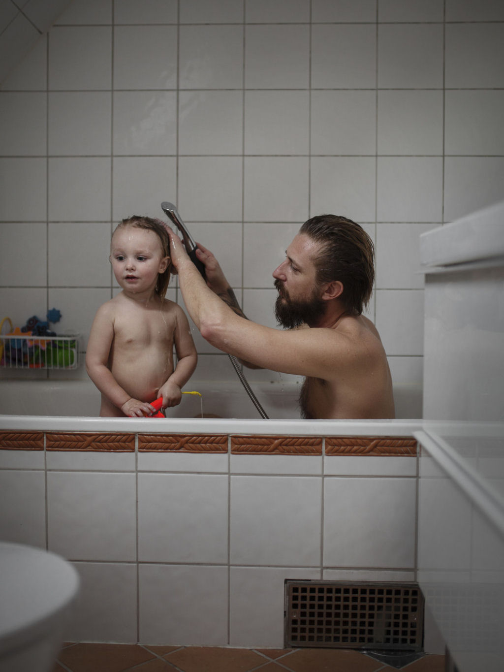 O íntimo cotidiano dos pais suecos durante sua licença paternidade 02