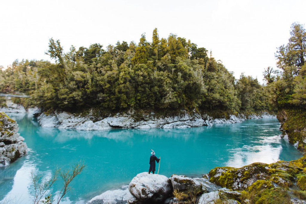 Fotógrafo viaja pela Nova Zelândia com cosplay de Gandalf e suas fotos são épicas 12