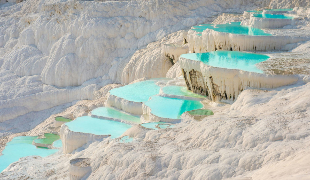 Pamukkale, a maravilha geolgica que contm parte da histria climtica e tectnica do nosso planeta