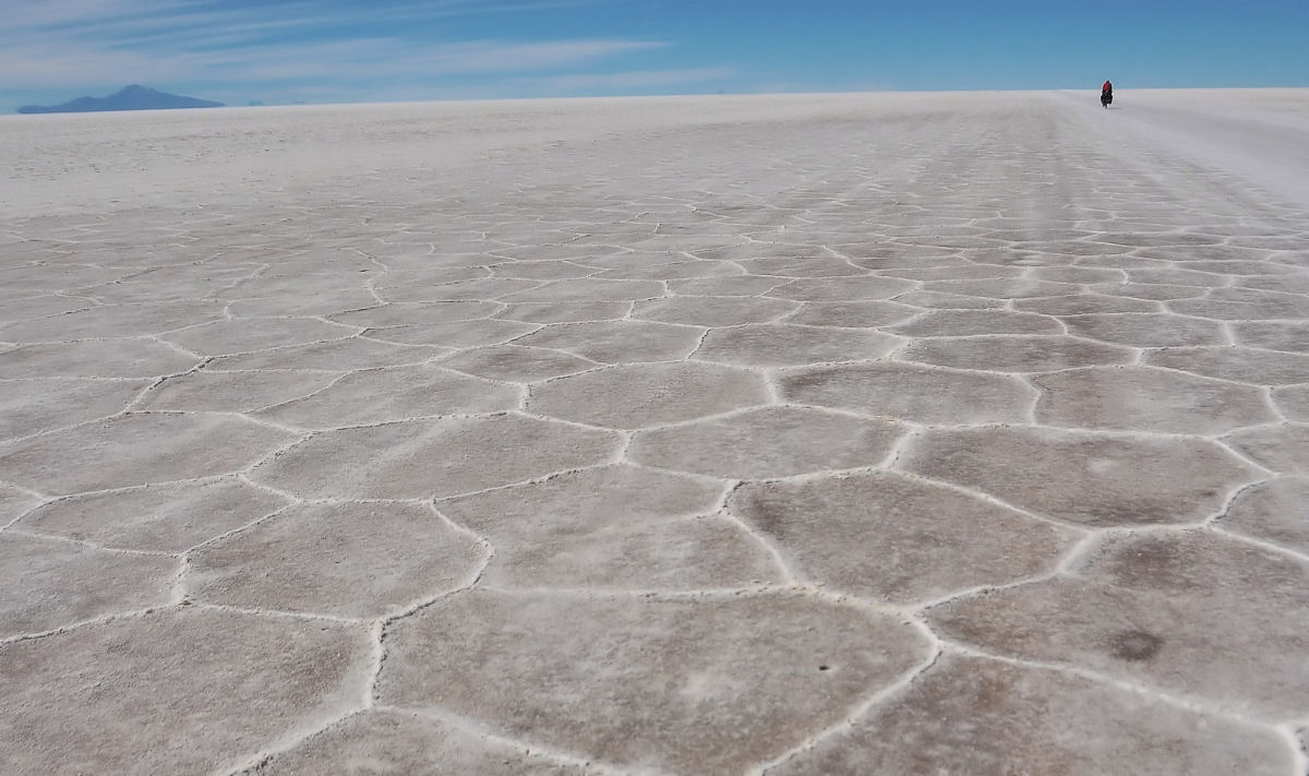 Alm de ser o maior deserto de sal do mundo, o Salar de Uyuni tem o maior reservatrio de ltio