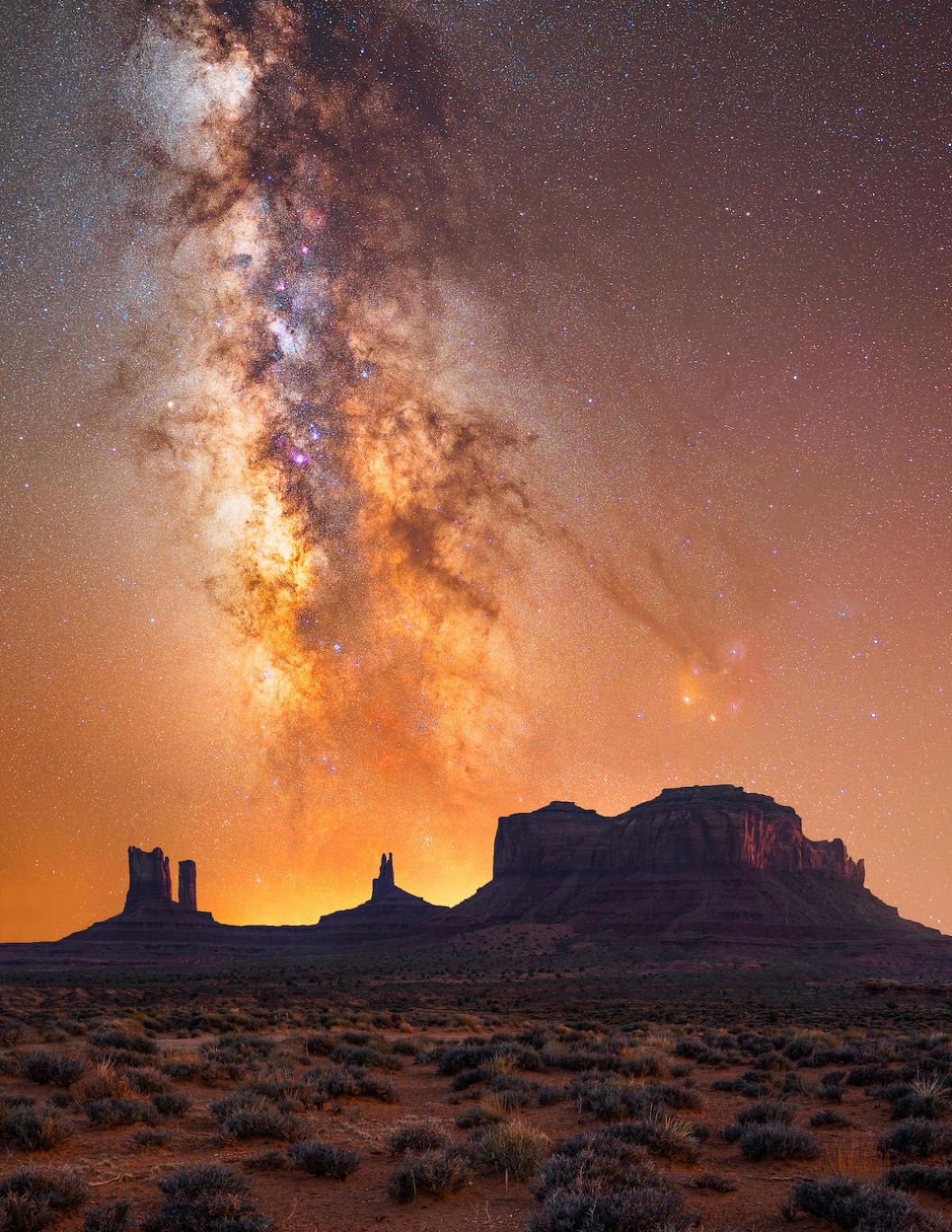 Astrofotografia Incr vel Mostra A Beleza Impetuosa De Monument Valley 