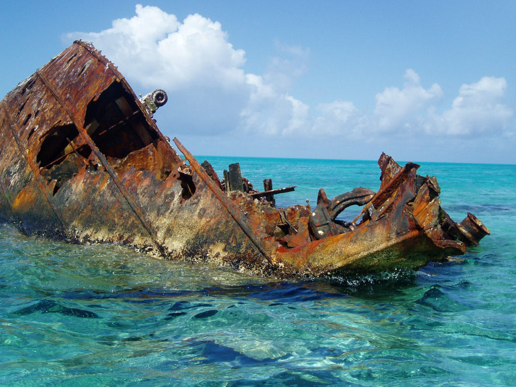 Navios fantasmas, as paisagens buclicas de navios abandonados 09