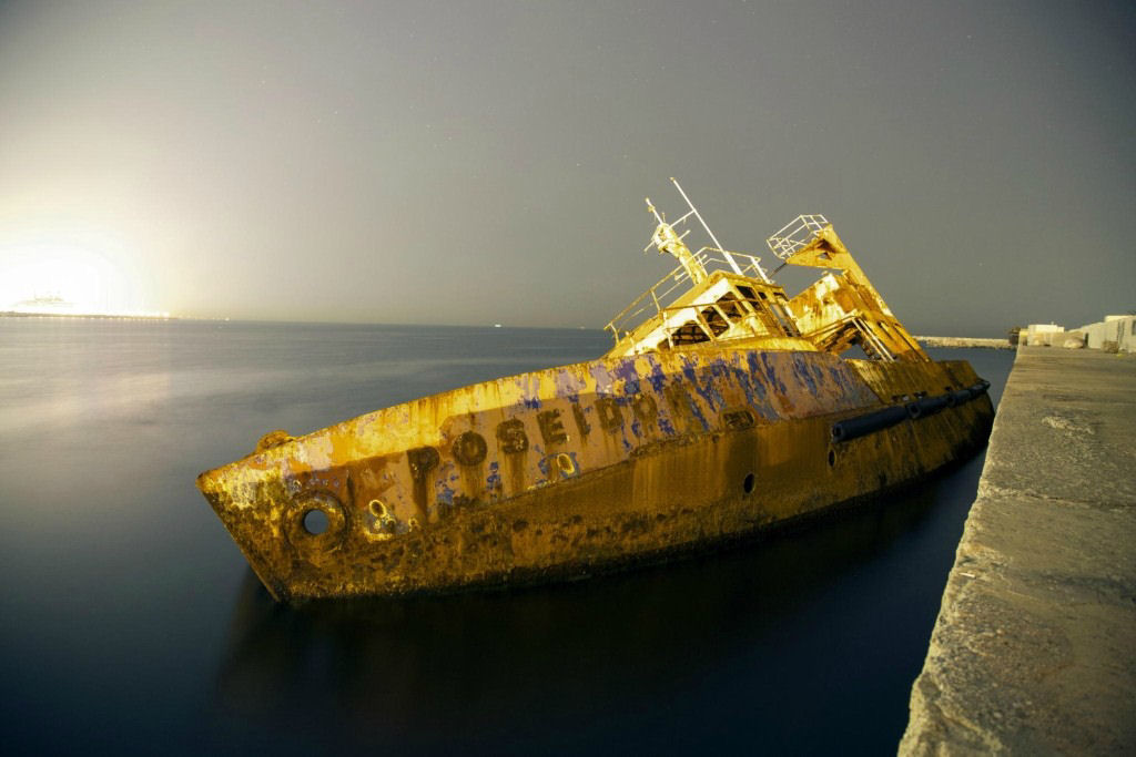 Navios fantasmas, as paisagens buclicas de navios abandonados 24