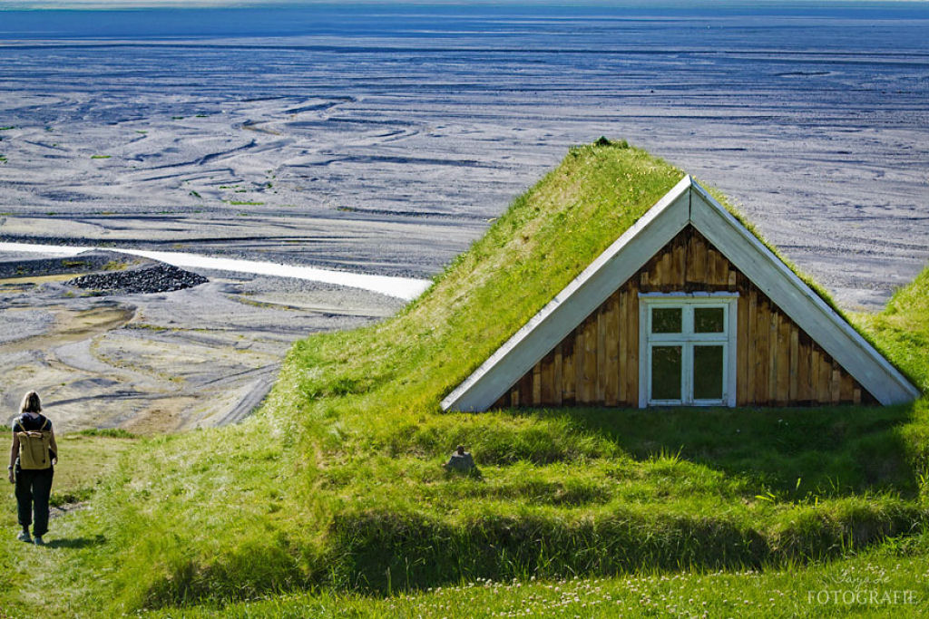 10 casas escandinavas com telhados verdes que parecem sacadas de um conto 10